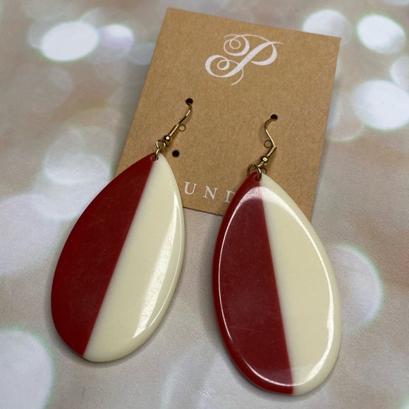 Plunder Jewelry - Plunder Hero Red & Cream Teardrop Earrings